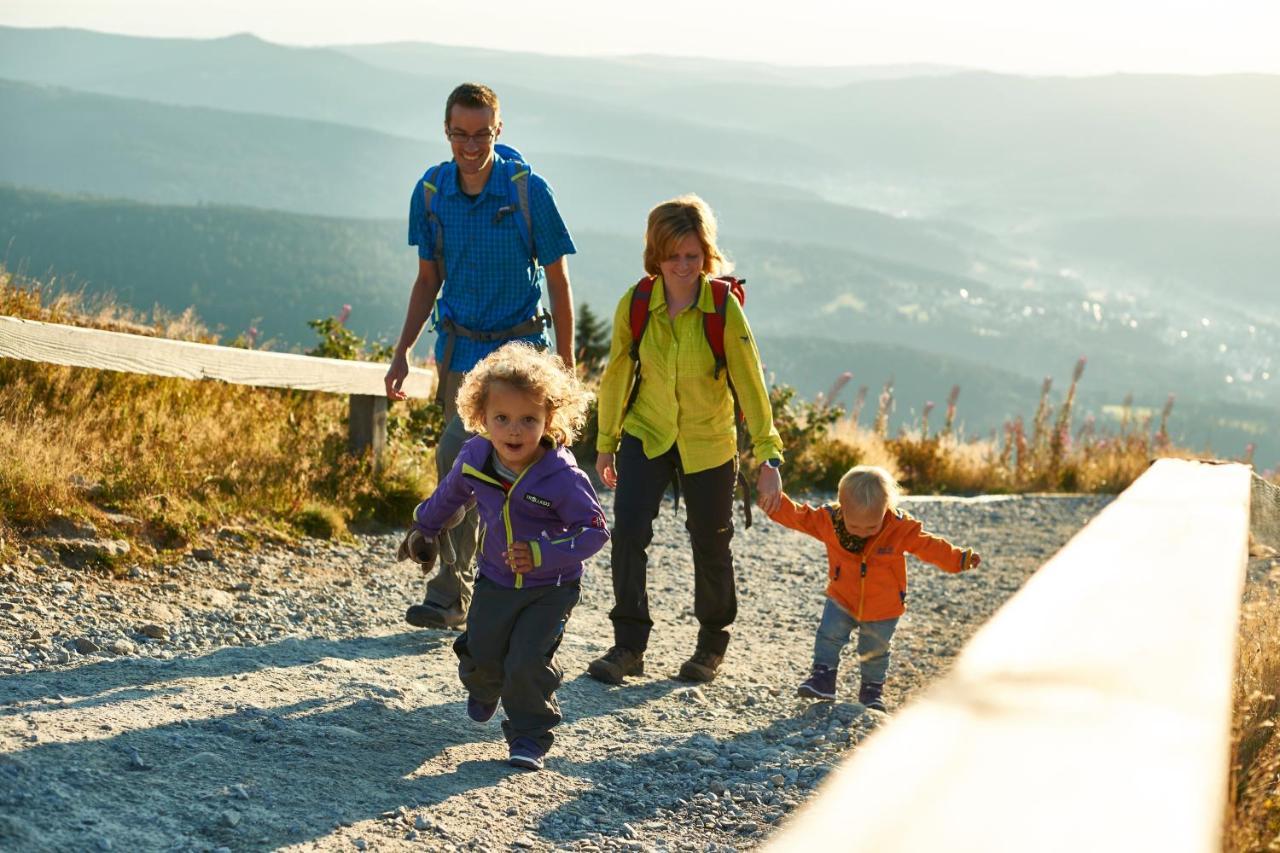 Wander Und Aktiv Hotel Roesslwirt Lam Luaran gambar