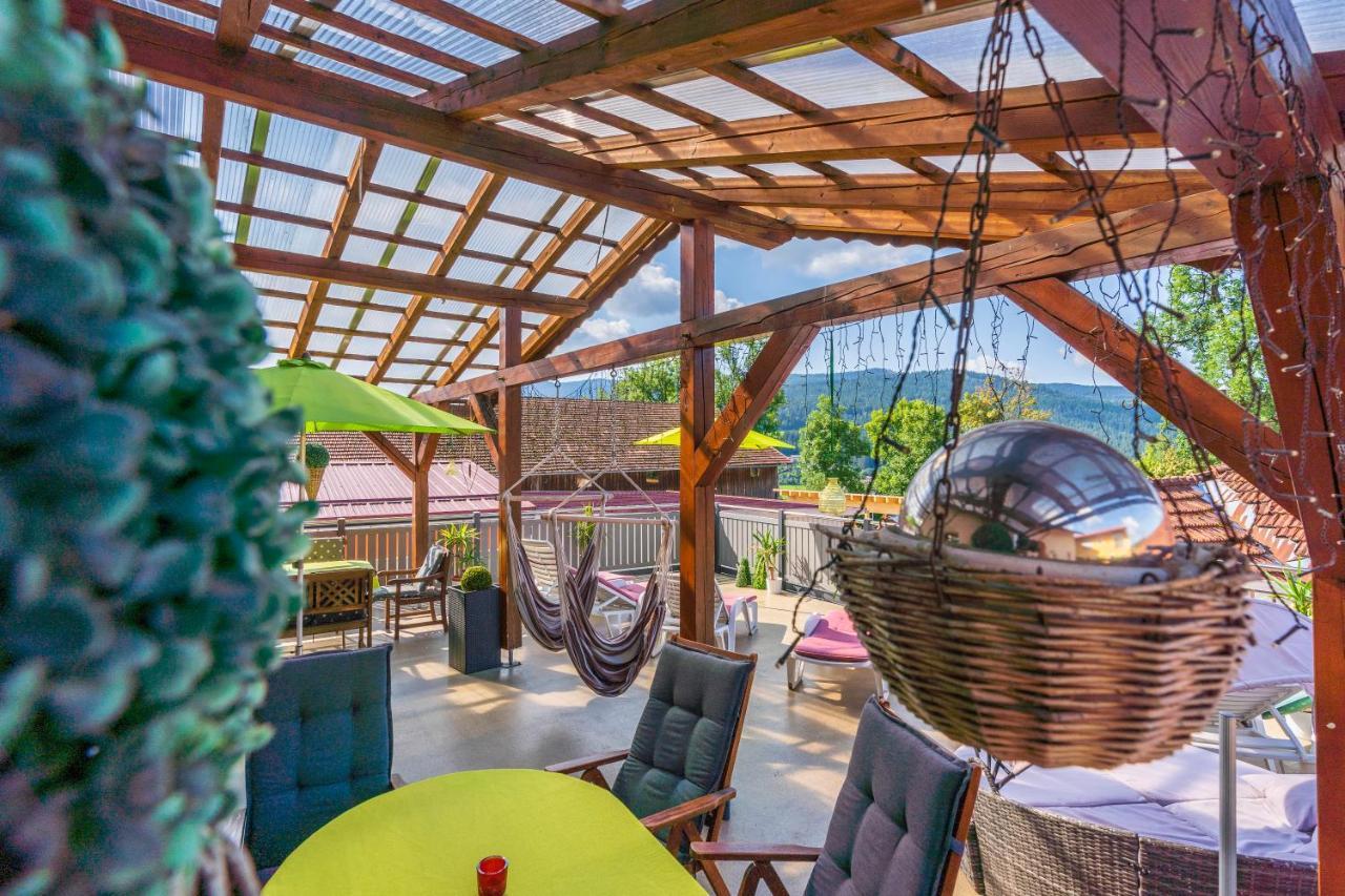 Wander Und Aktiv Hotel Roesslwirt Lam Luaran gambar