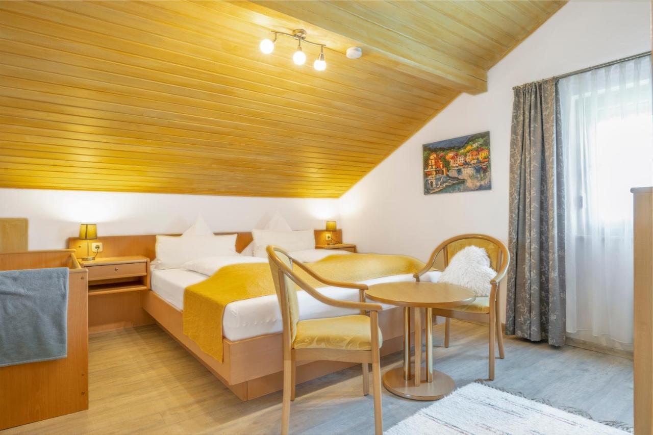 Wander Und Aktiv Hotel Roesslwirt Lam Luaran gambar