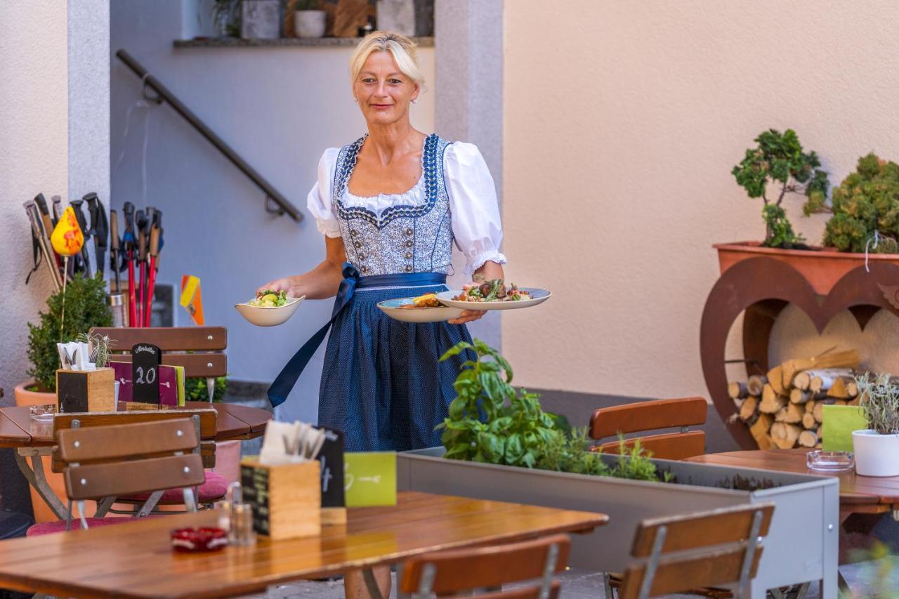 Wander Und Aktiv Hotel Roesslwirt Lam Luaran gambar
