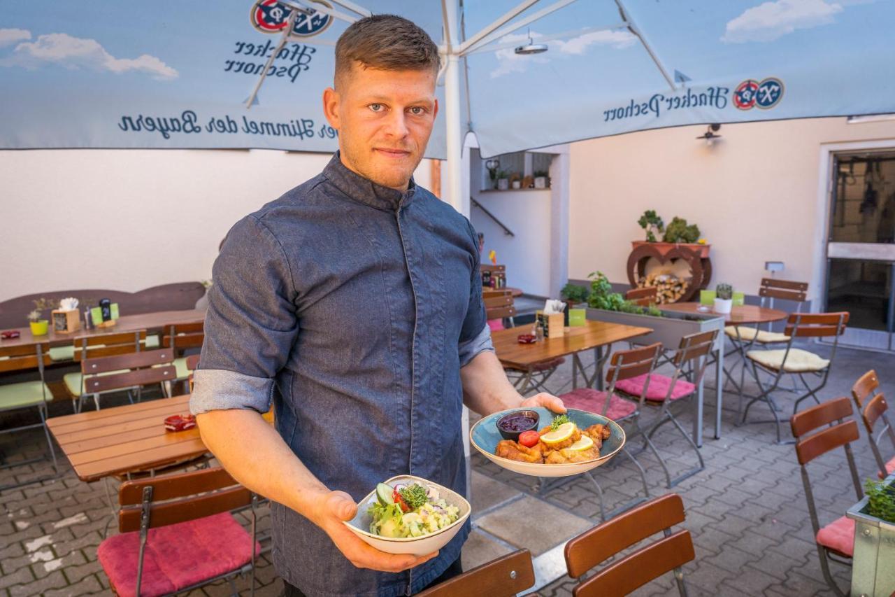 Wander Und Aktiv Hotel Roesslwirt Lam Luaran gambar