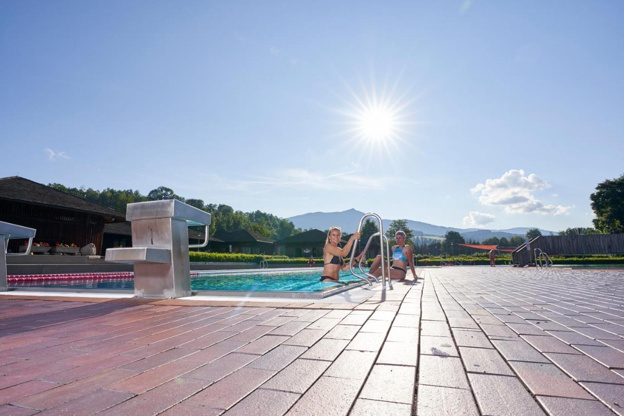 Wander Und Aktiv Hotel Roesslwirt Lam Luaran gambar